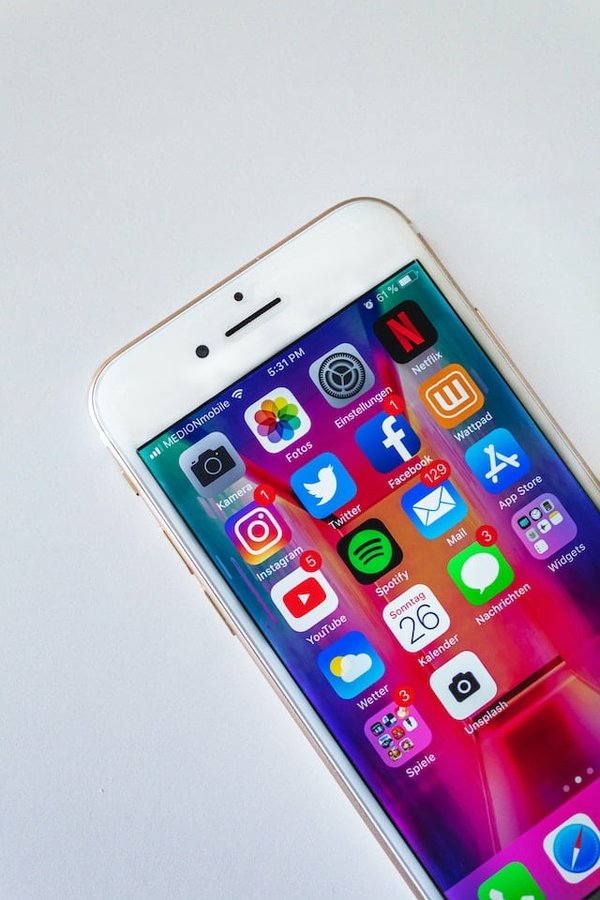 L'impact des réseaux sociaux sur la santé mentale des adolescents