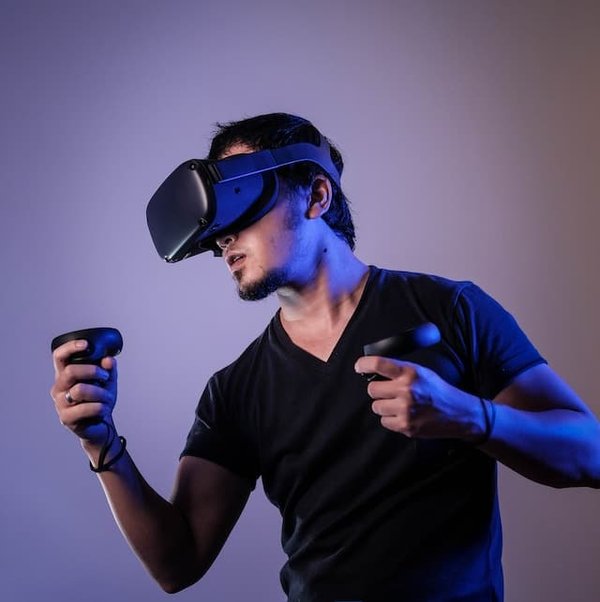 Les tendances émergentes dans l'industrie du divertissement : réalité virtuelle, streaming et plus encore
